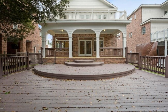 Building Photo - 7516 Pinehurst Ct