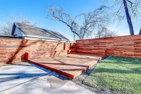 Building Photo - 8110 Helmers St