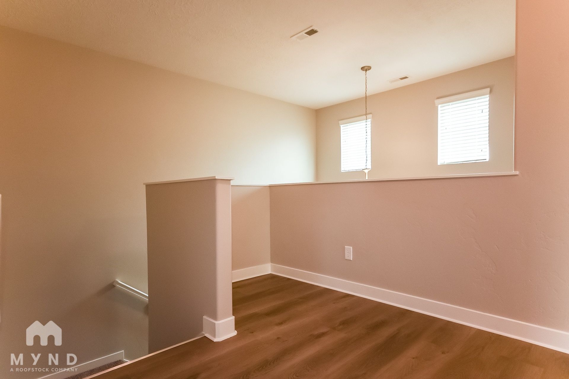 Building Photo - 961 Stonehaven Dr