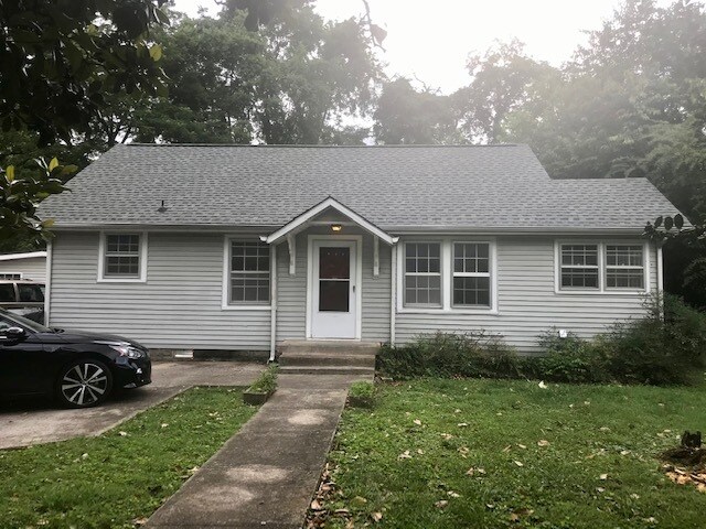 Building Photo - 907 Harrison Ave