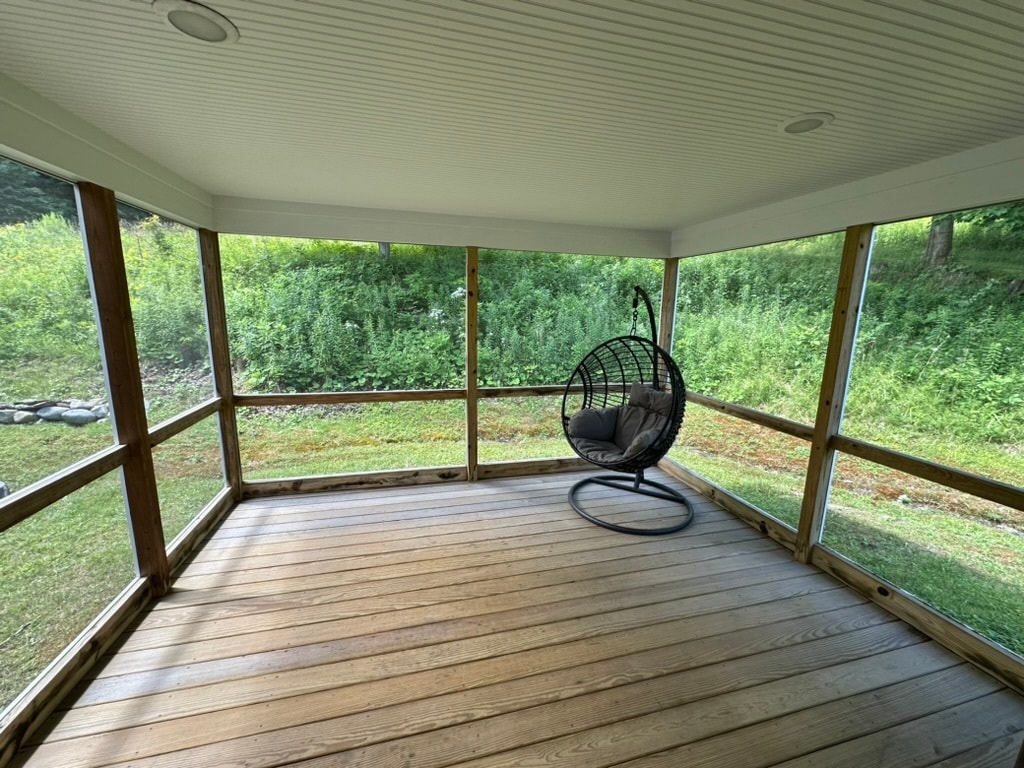 Screened Porch - 102 Ways Ln