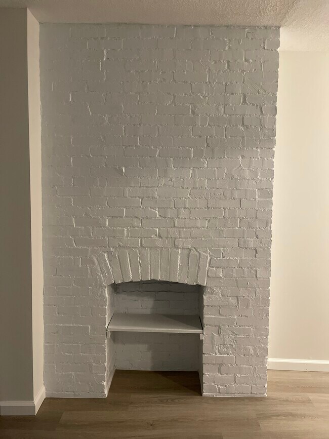 Decorative fireplace - 5523 Ellsworth Ave