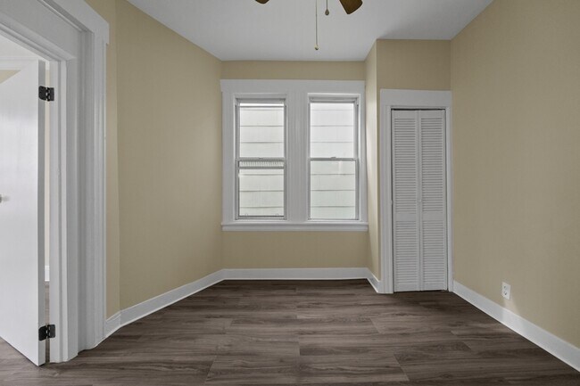 Building Photo - 292 Claremont Ave