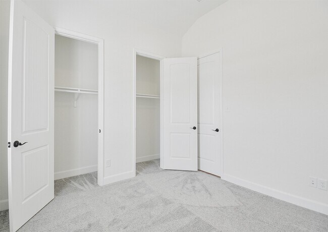 Building Photo - 13207 Westmont Heights Ln