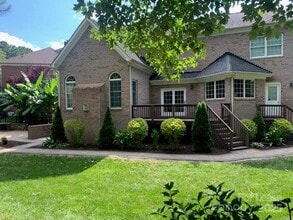 Building Photo - 12325 Summer Breeze Ct