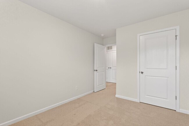 Building Photo - ***New Construction 3bd/2.5ba Townhome***