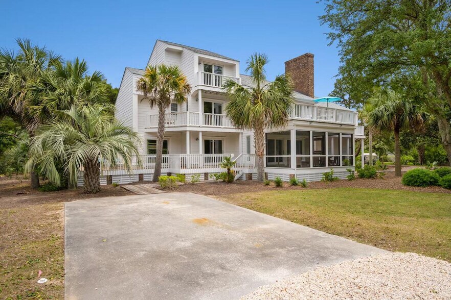 Building Photo - 162 Pioneer Loop