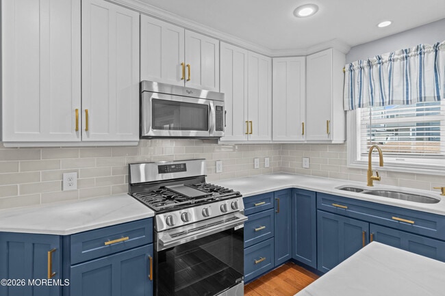 Building Photo - 45 Fielder Ave