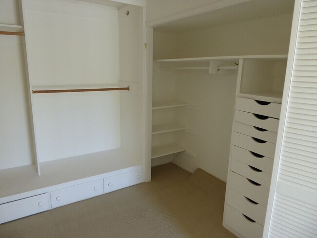 Building Photo - SPACIOUS AND SECLUDED THREE BED / TWO BATH...