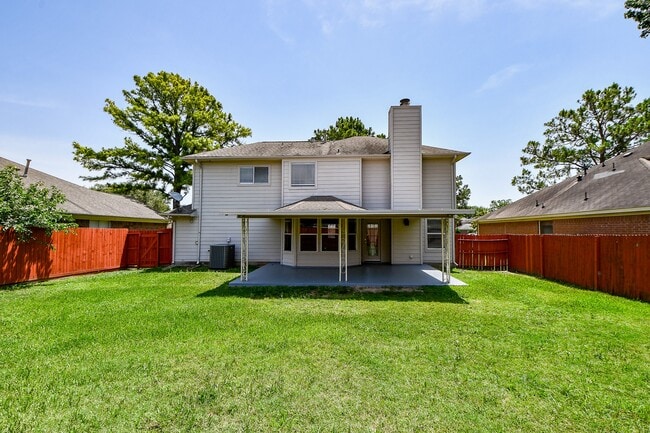 Building Photo - 11707 Turtle Lake Dr