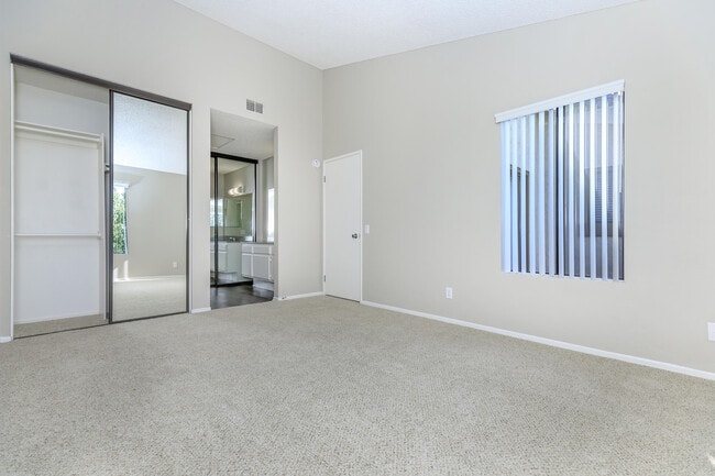 Building Photo - Spring Lakes Apartment Homes