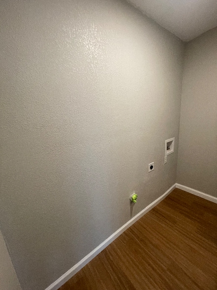 Building Photo - 315 N Merrill Ave