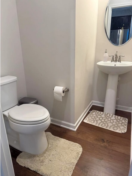 Building Photo - 3006 Mahican Cir