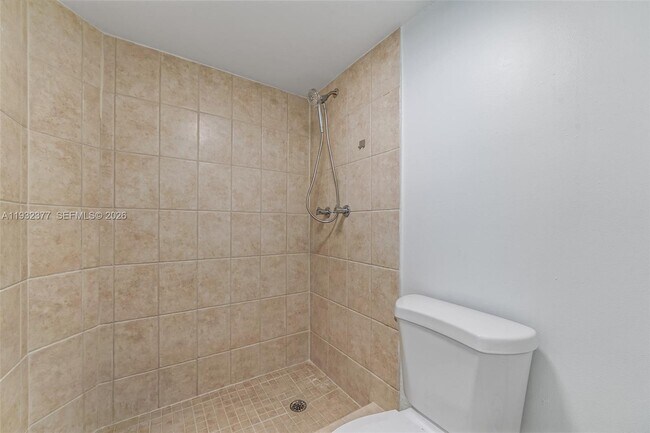 Building Photo - 1801 S Treasure Dr