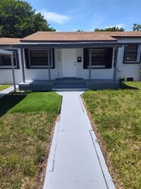 Building Photo - 1101 NW 55th Terrace