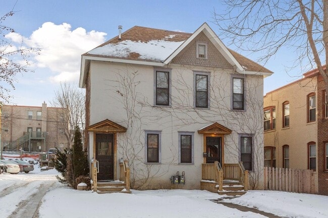 Building Photo - 2617 2nd Ave S