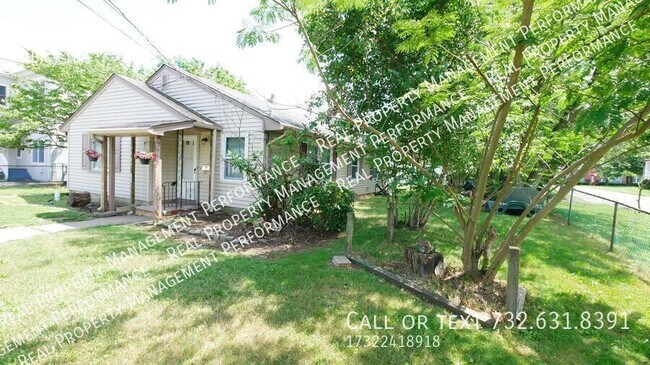 Primary Photo - 12 Dolan Ave