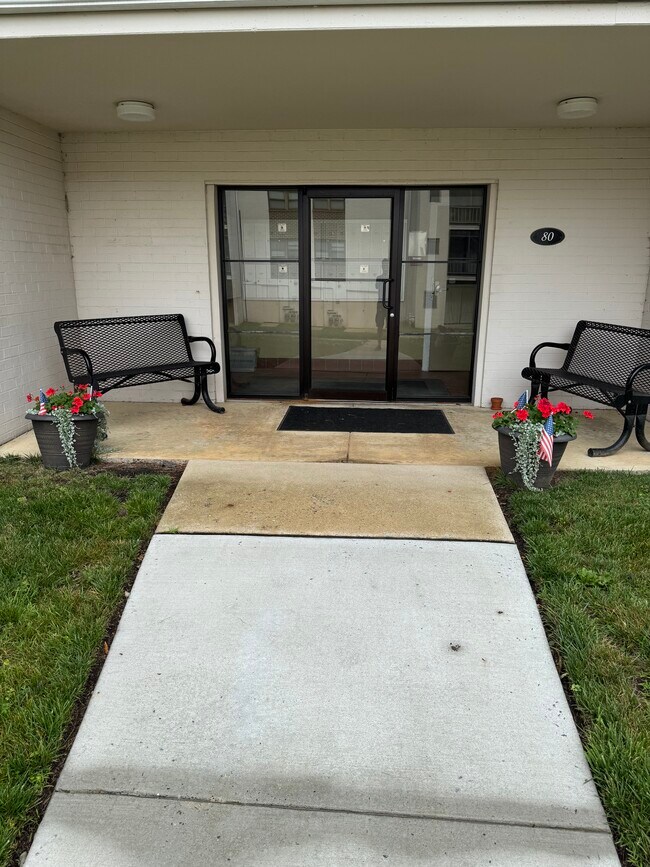 Building Photo - 80 Welsh Tract Rd