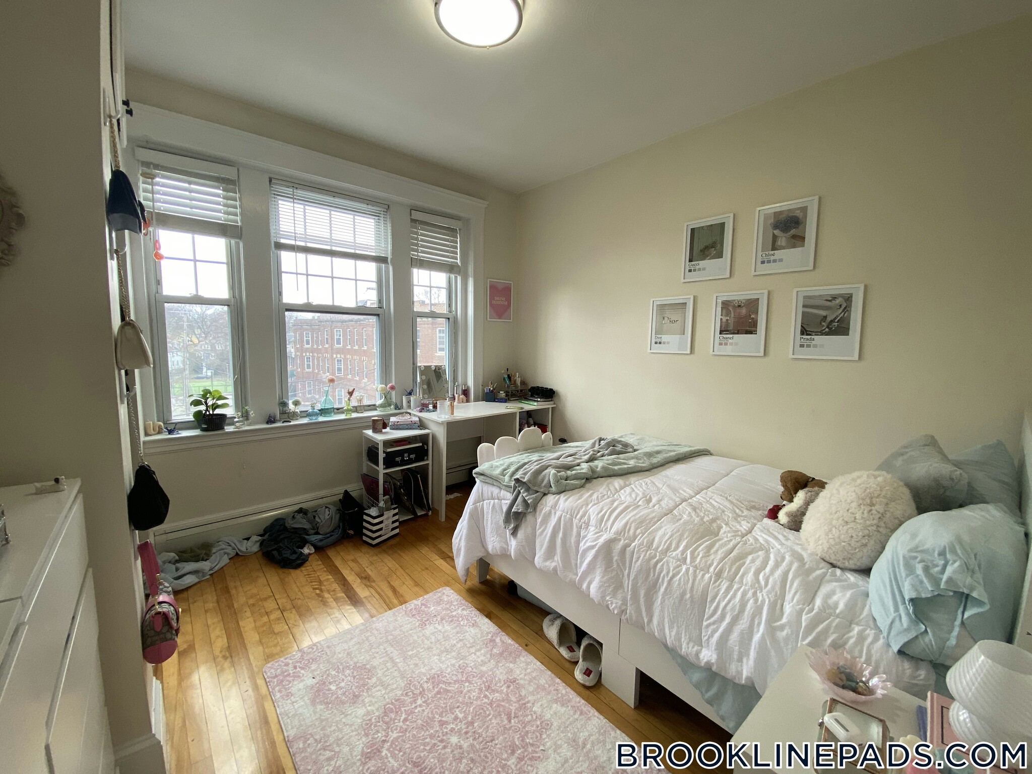 Building Photo - 69 Babcock St