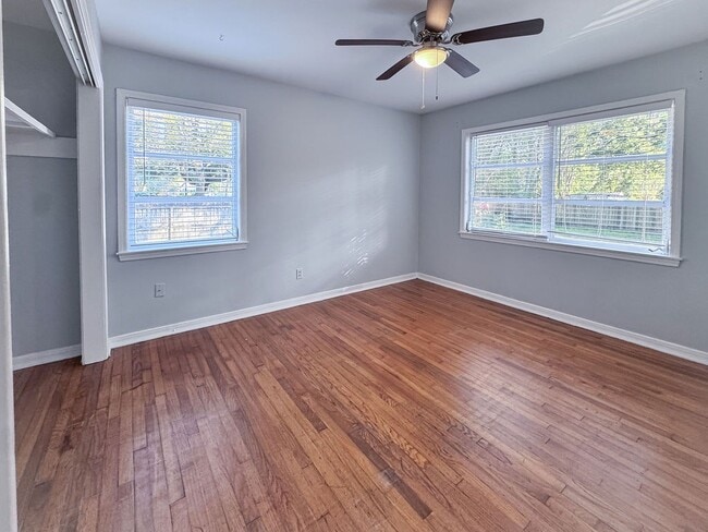 Building Photo - 2054 Emogene St