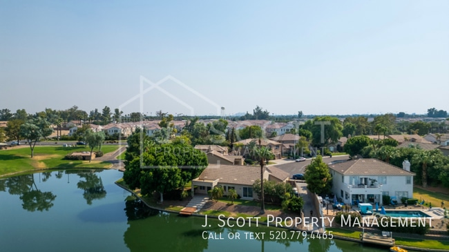 Building Photo - 836 W Aloe Pl