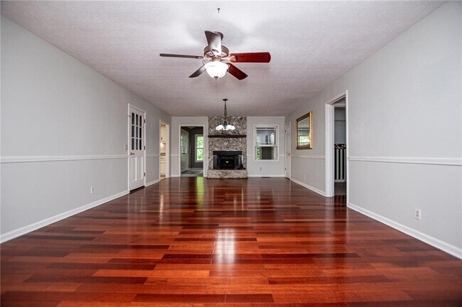 Building Photo - 1499 Stonington Ct