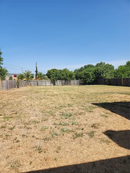 Building Photo - 504 Texas Ave