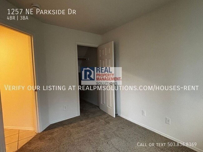 Building Photo - 1257 NE Parkside Dr