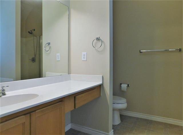 Building Photo - 5813 Brookside Dr