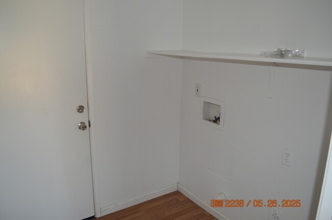 Building Photo - 1536 Cardinal St