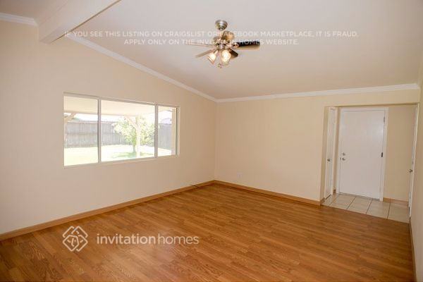 Building Photo - 6628 Thomas Dr