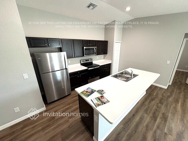 Building Photo - 25372 Estrada Cir