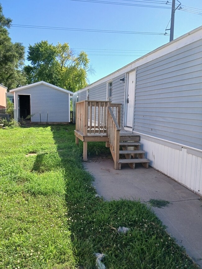 Building Photo - Home for Sale