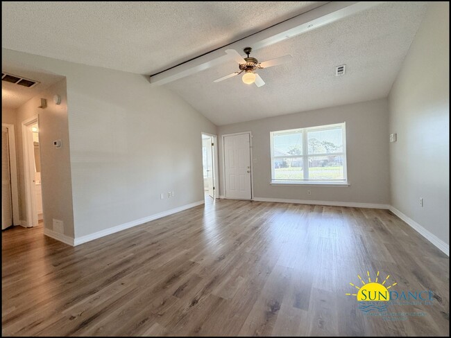 Building Photo - Newly Renovated 3 Bedroom with Oversized detached workshop/garage!