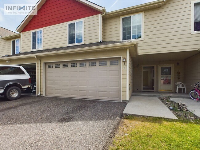 Building Photo - 3 Bedrooms | 2.5 Baths | 2-Car Garage
