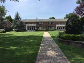 Building Photo - 52 Horseblock Rd