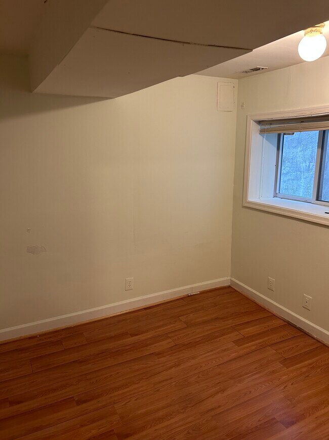 Bedroom (1) - 1909 11th St NW