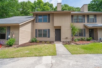 Building Photo - 34 Hidden Lake Ct