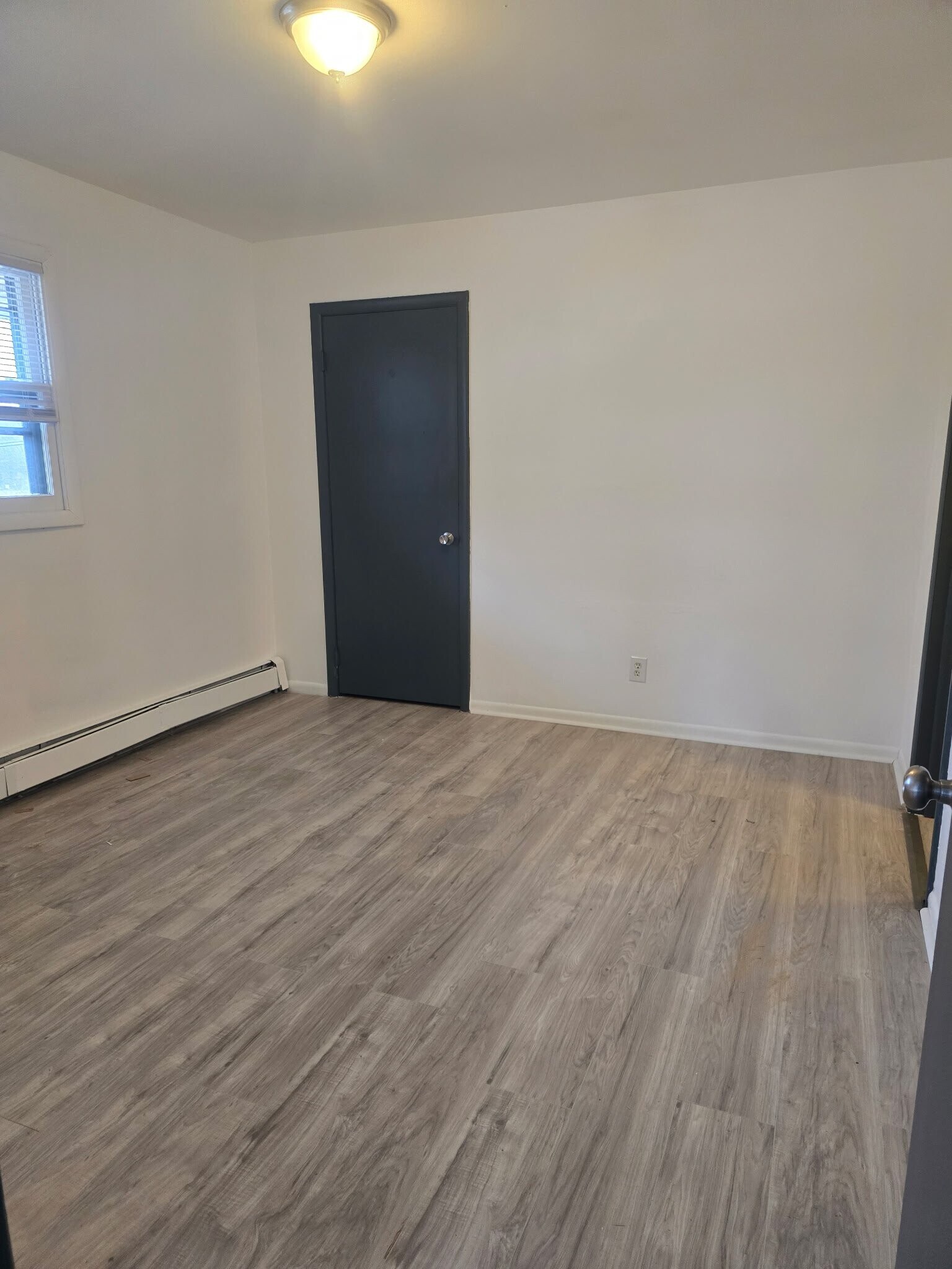 Building Photo - 156 N 28th St