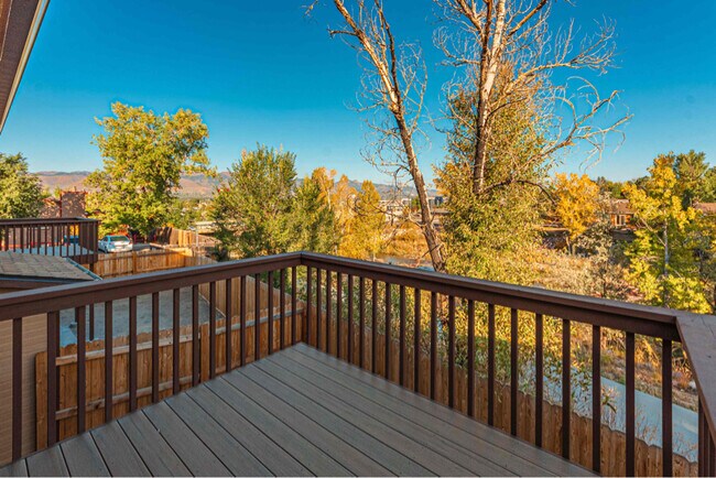 Building Photo - 6731 Dublin Loop W