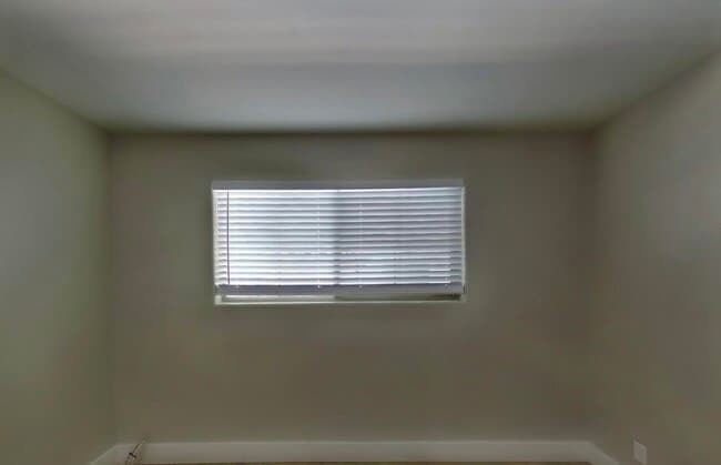 Building Photo - Rebekah Ritter