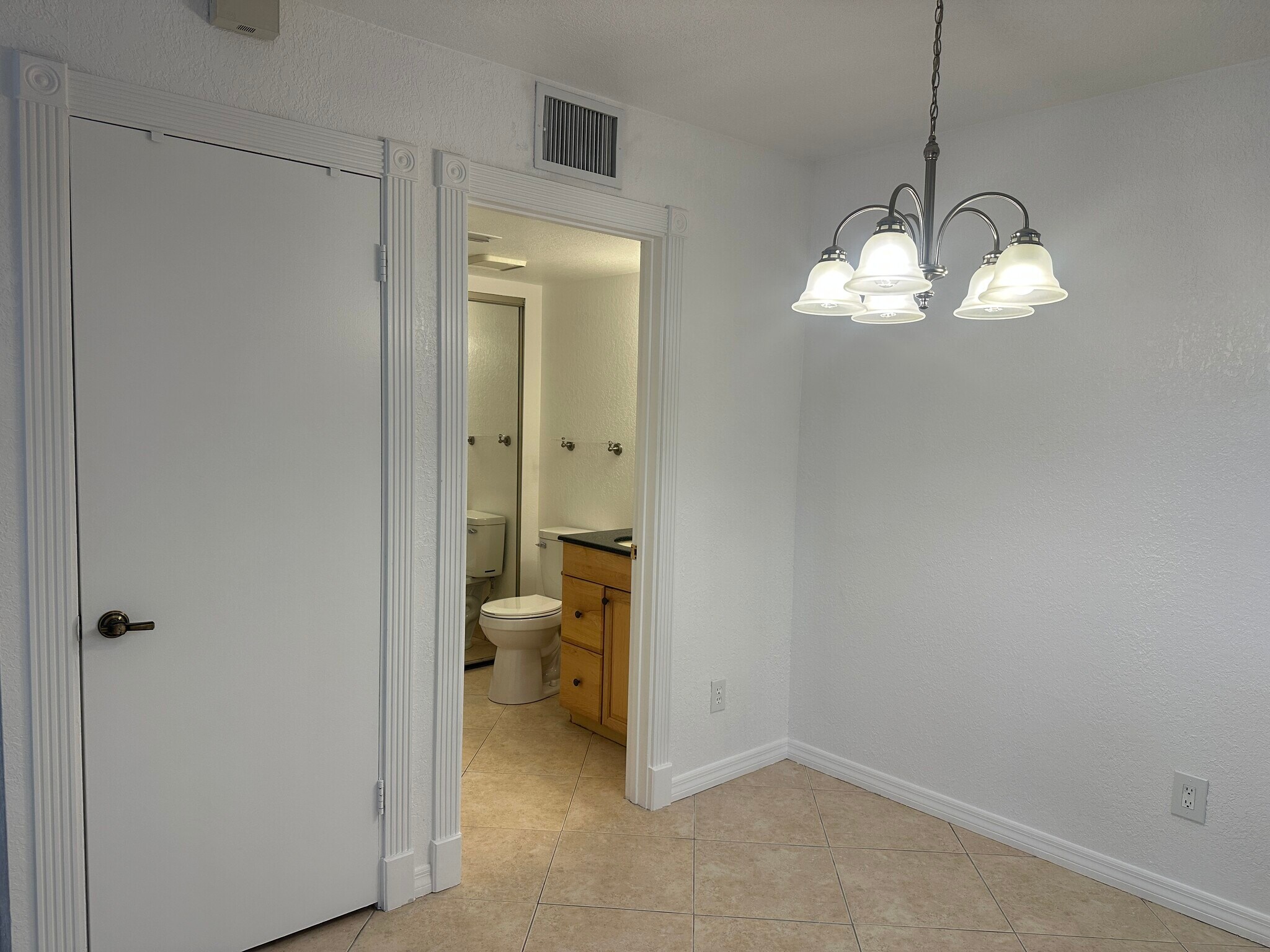 Building Photo - 8559 Boca Rio Dr