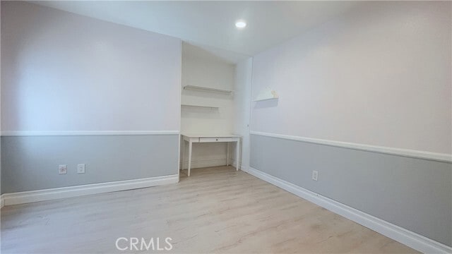 Building Photo - 2470 Saratoga Ln