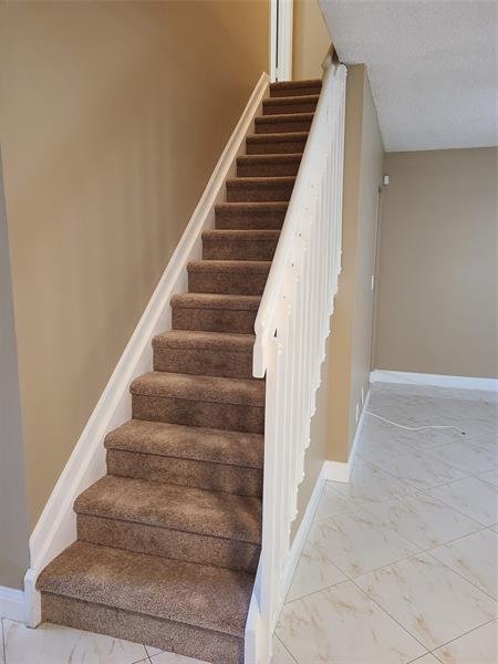 Building Photo - 1427 SW 48th Terrace