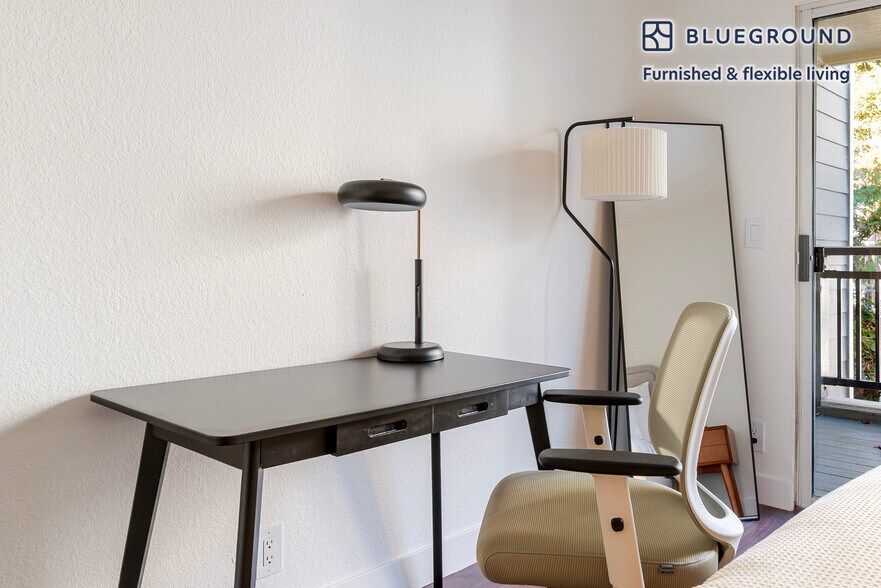 Building Photo - 131 Saratoga Ave