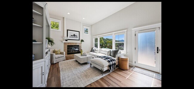 Building Photo - 52 Woodleaf Ct