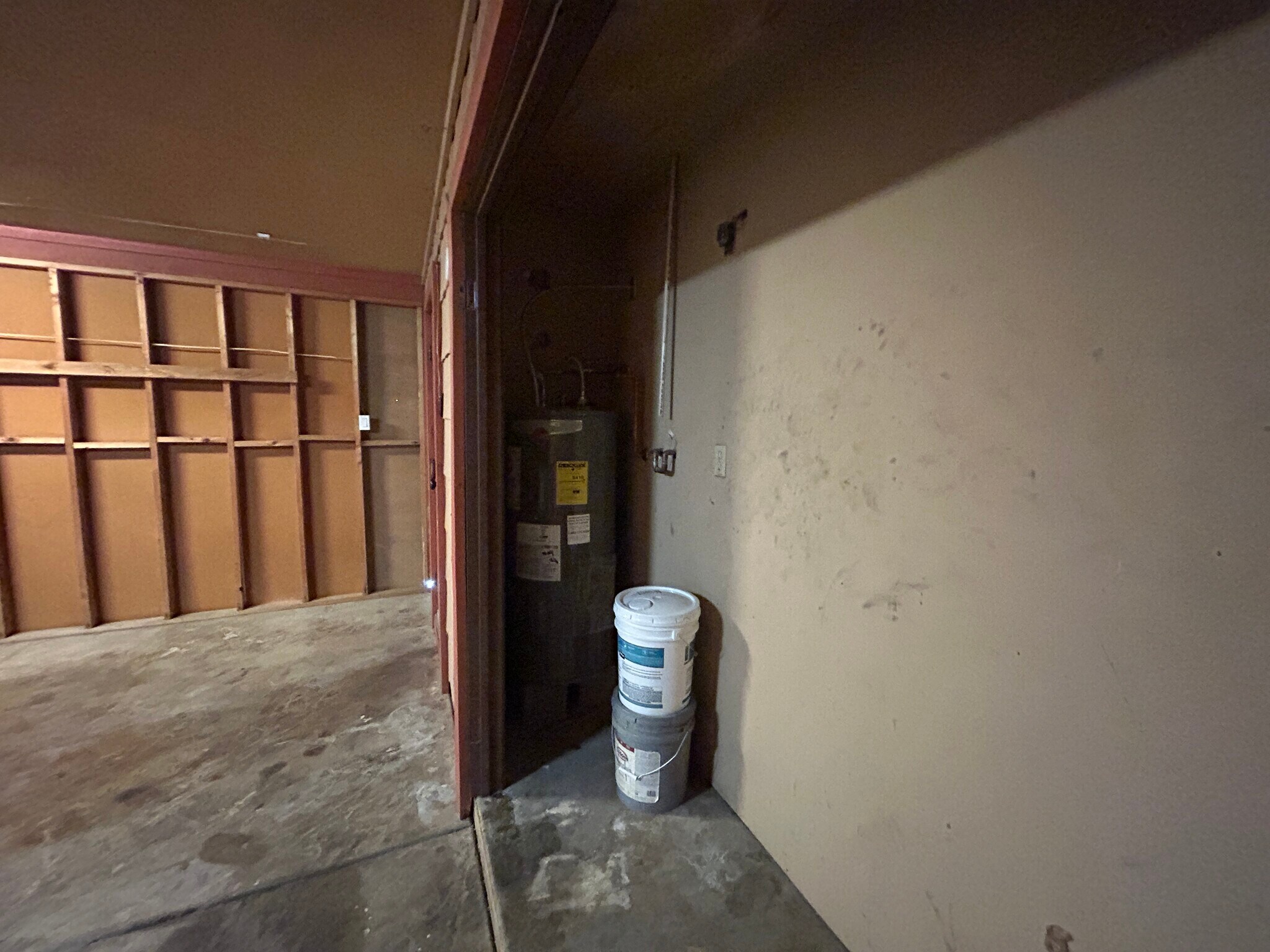Building Photo - 6150 W Mauna Loa Ln