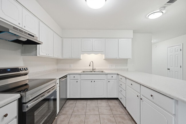 Building Photo - 403B Yancey St