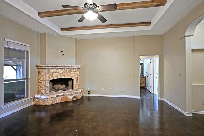 Building Photo - 2223 Sun Chase Blvd