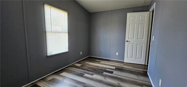 Building Photo - 4255 Smoke Creek Pkwy